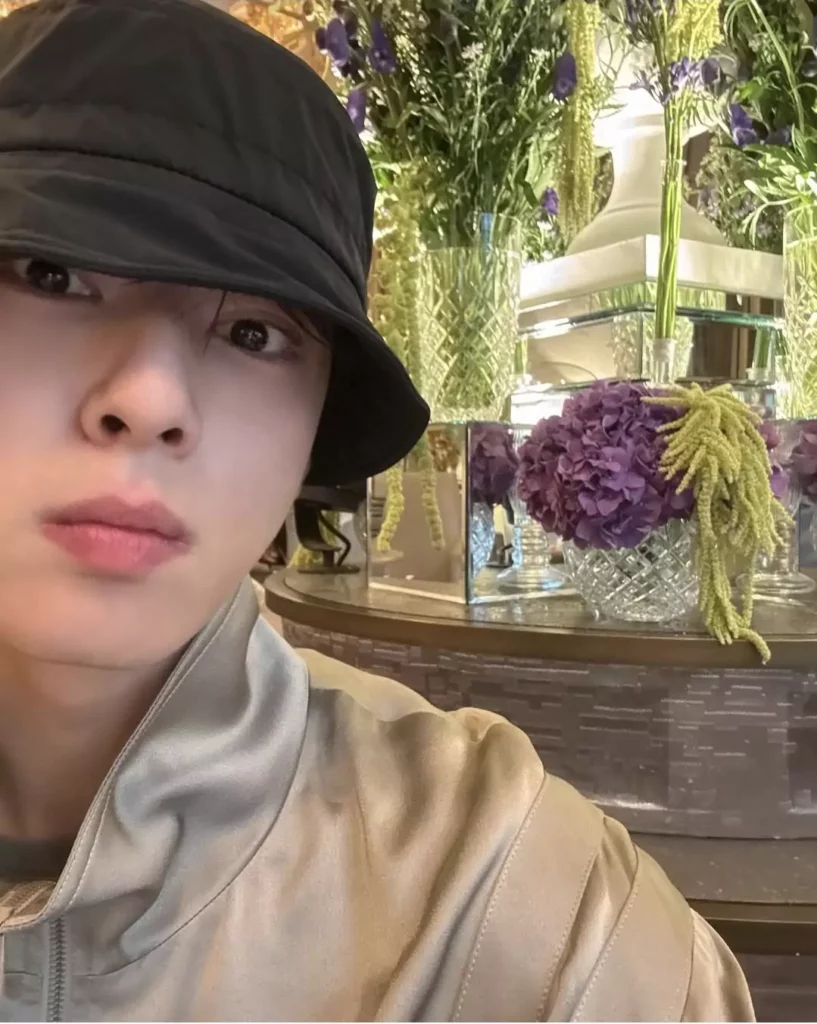 Cha Eun-woo Instagram 2024