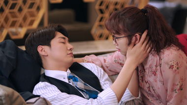 The secret life of my secretary - Viki