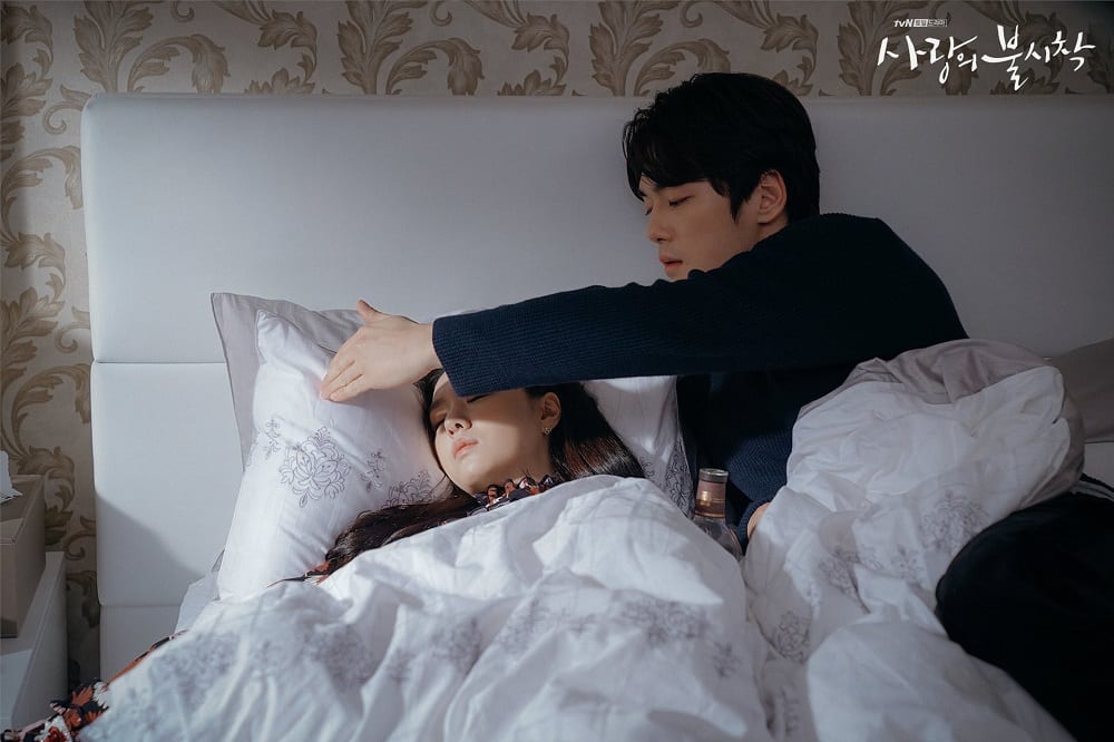 Crash landing on you - TvN