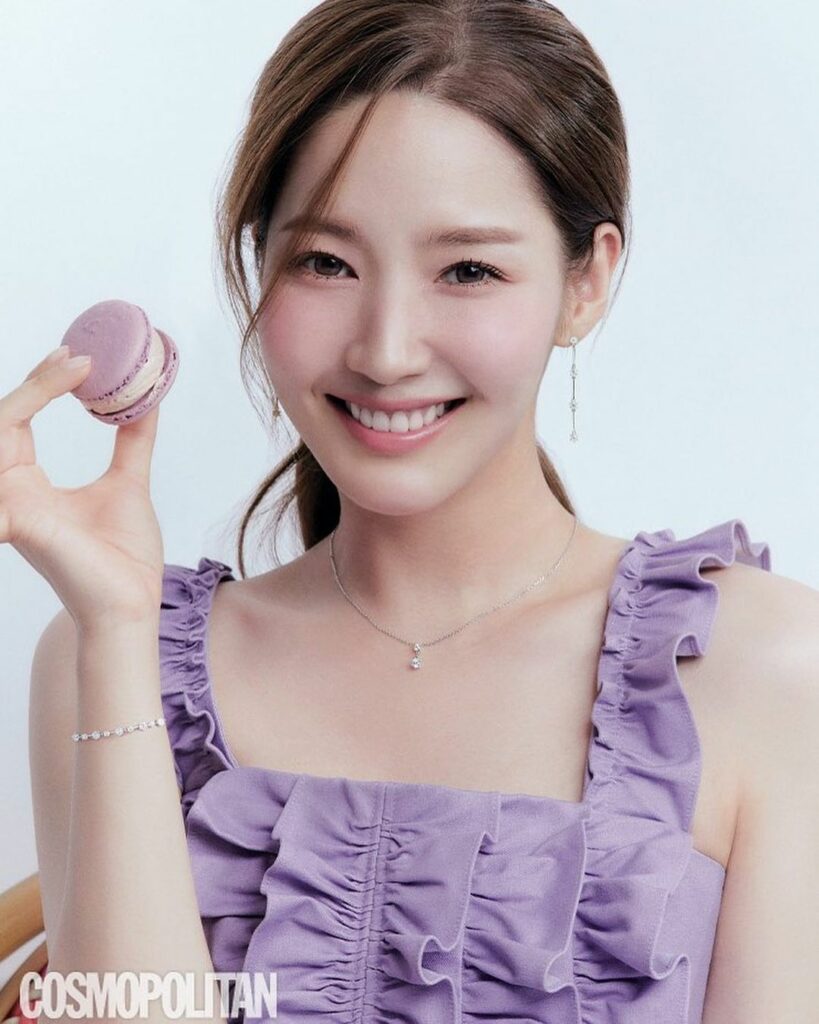 Cosmopolitan Park Min Young 2022
