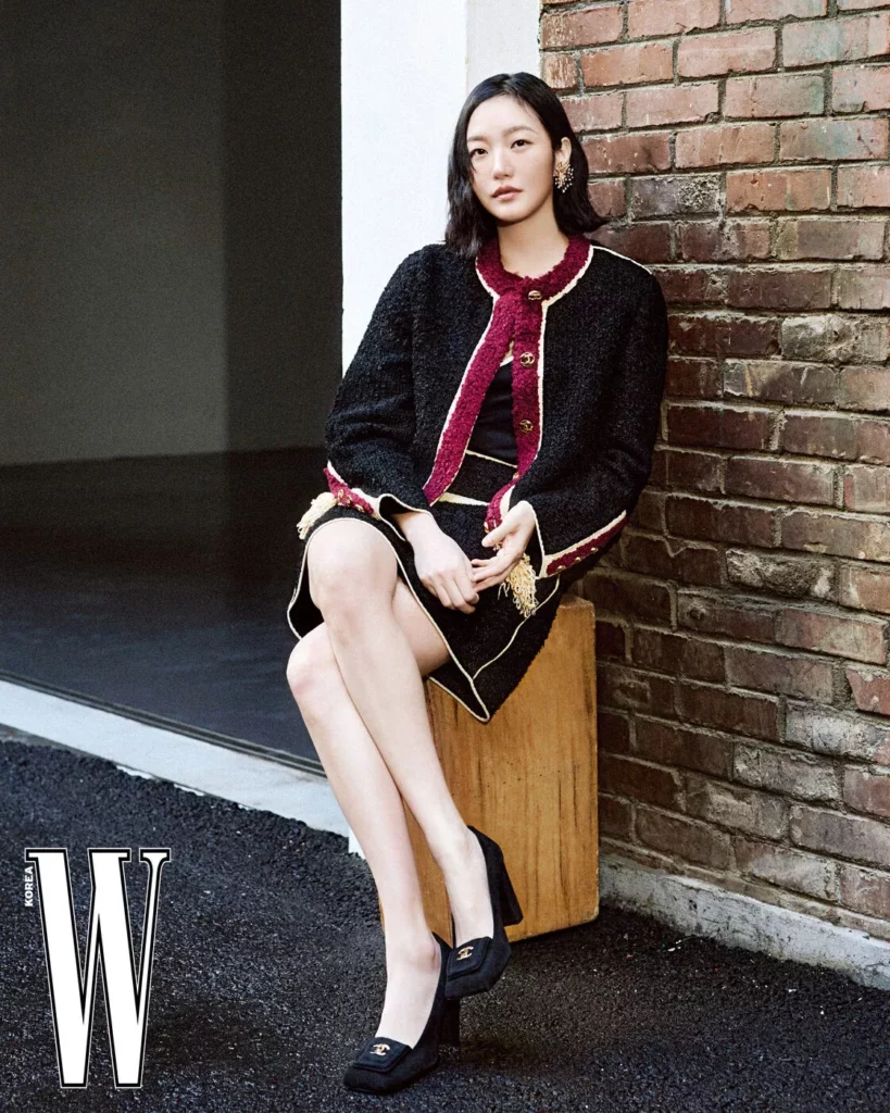 Kim Go-eun - W 2026