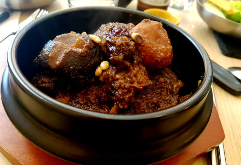 Restaurant coréen Le sixsa 식사 à Nice Pop culture & Korea