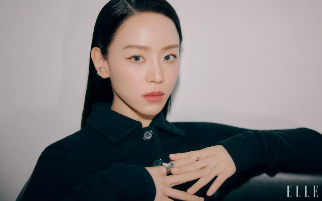 The Art of sarah - Elle 2026 - Shin Hye Sun