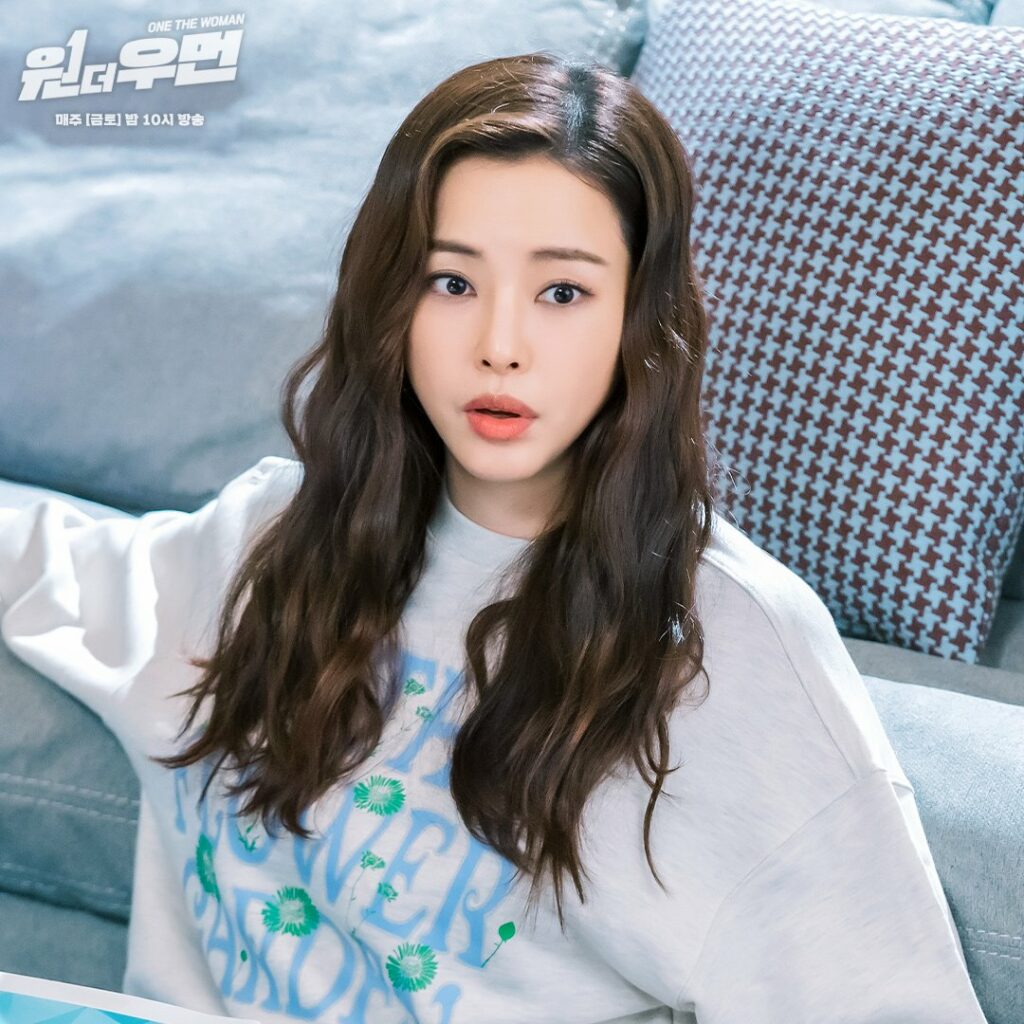 one the woman - SBS