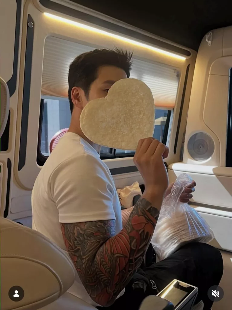 Ahn Bo-hyun - Instagram - 2025