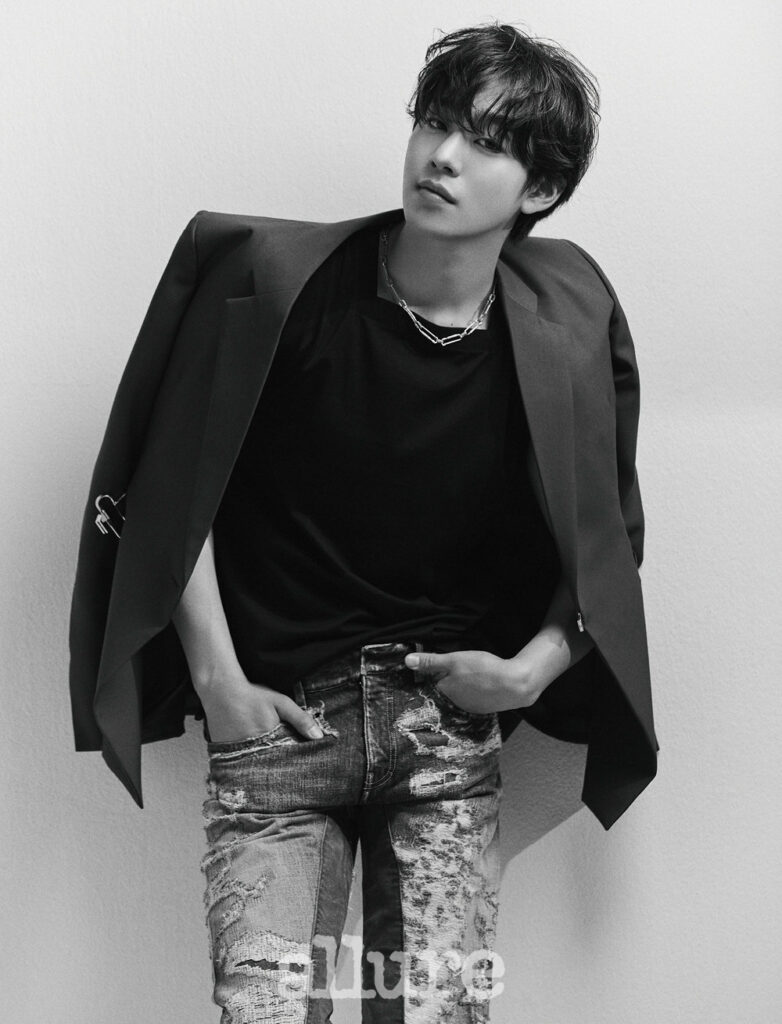 Ahn Hyo-seop - Allure 2022