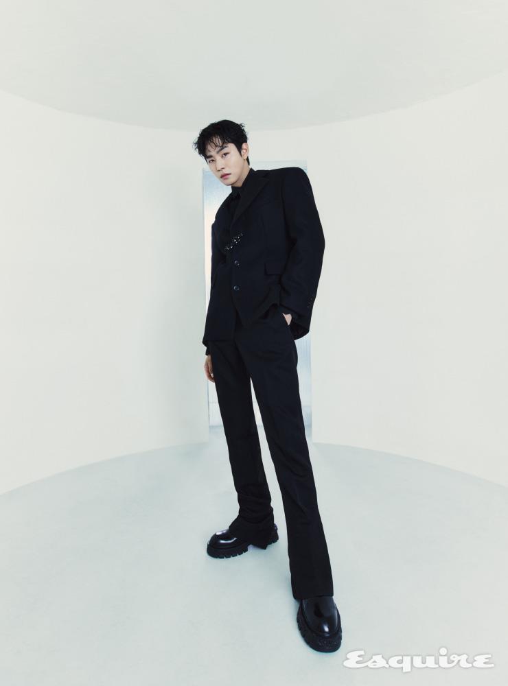 Ahn Hyo-seop - Esquire 2022