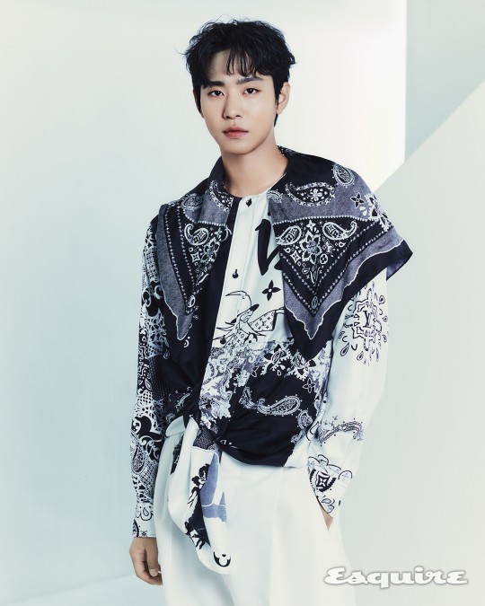 Ahn Hyo-seop - Esquire 2022