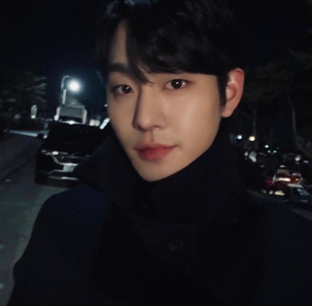 Ahn Hyo-seop - Instagram 2022