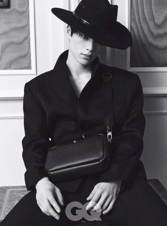 GQ 2025 08 - Seo Kang Jun
