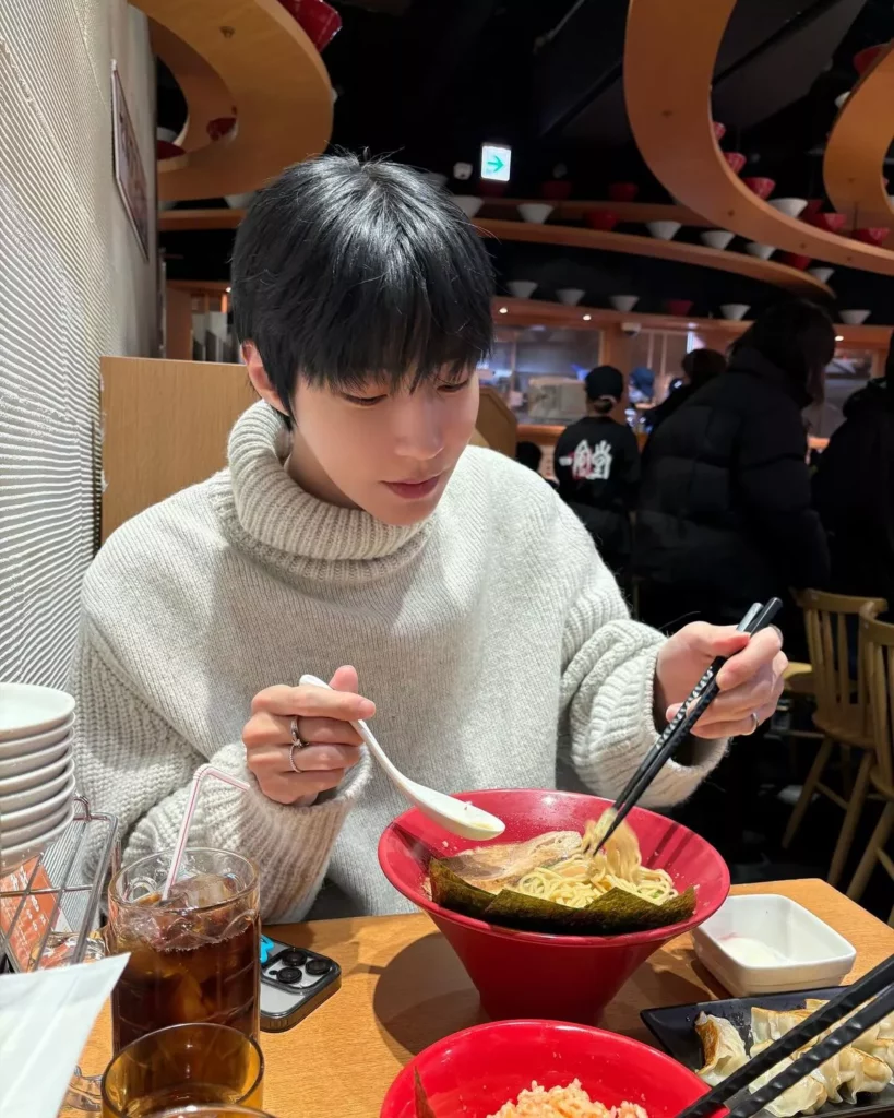 Hwang In-youp - Instagram - 2025