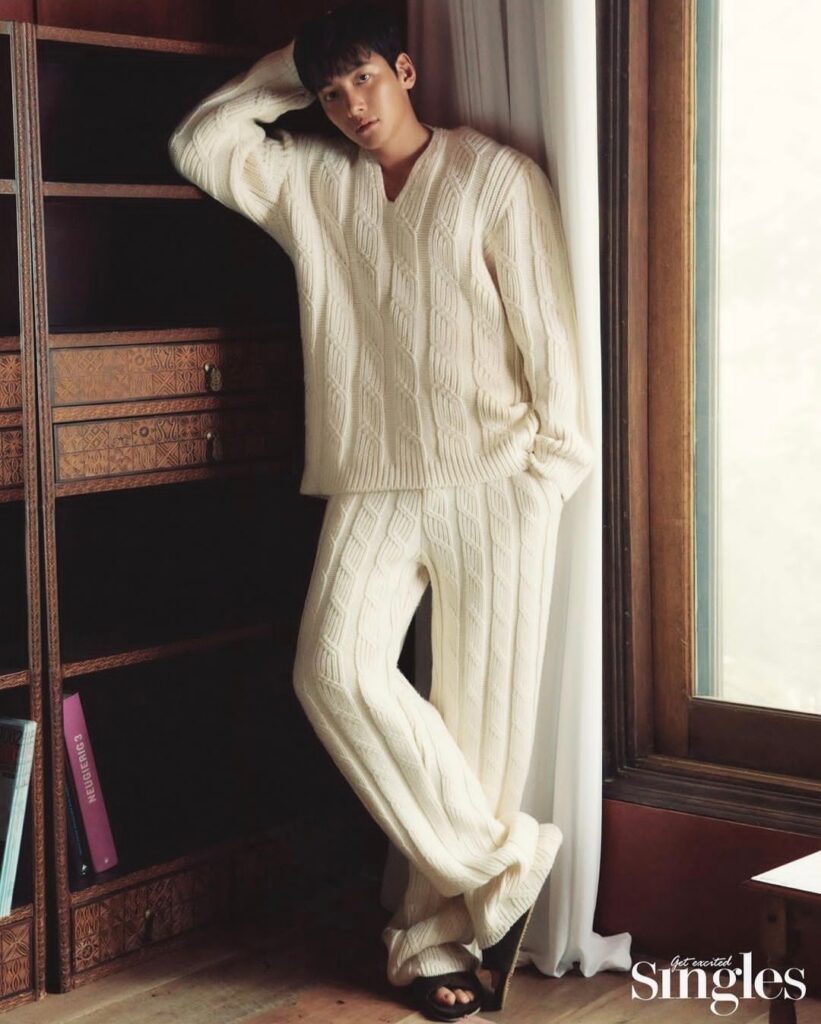 Singles 2022 Ji chang Wook 