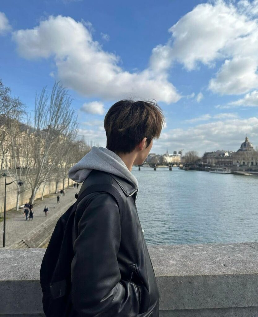 shxxbi131 202302 Instagram BI à Paris