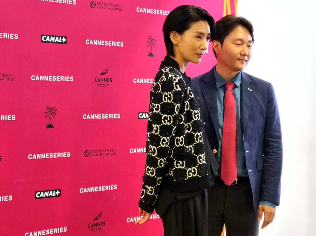 Nikki Terlon - Projection de Pale moon à Canneseries le 19/04/2023 - l'actrice Kim Seo-hyung et le réalisteur Yoo Jongsun