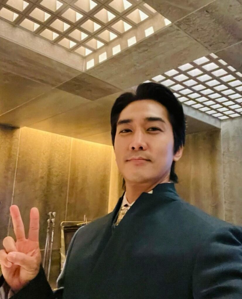 Black knight Instagram - songseungheon1005 - 2023