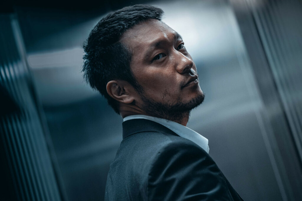 The roundup Son Suk-ku