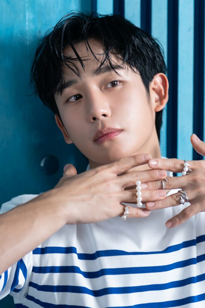 FNC Jung Hae-in |Bazaar 2024 behind