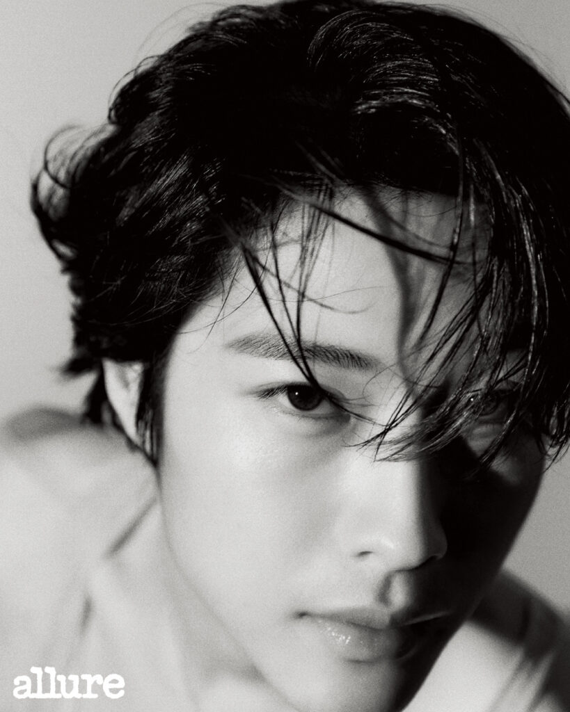 Lee Jong-won - Allure