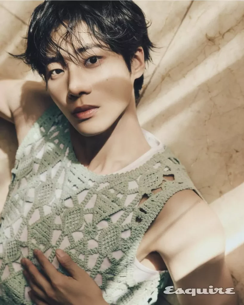 CHOO Young woo - Esquire 2025