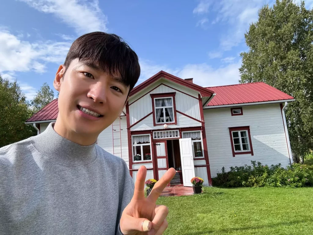 Rented in Finland - Lee Jehoon instagram