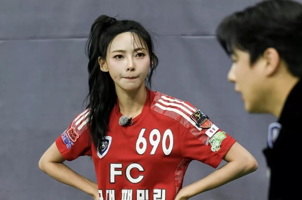 |arb0r_day instagram 2026 Kim Min-gee