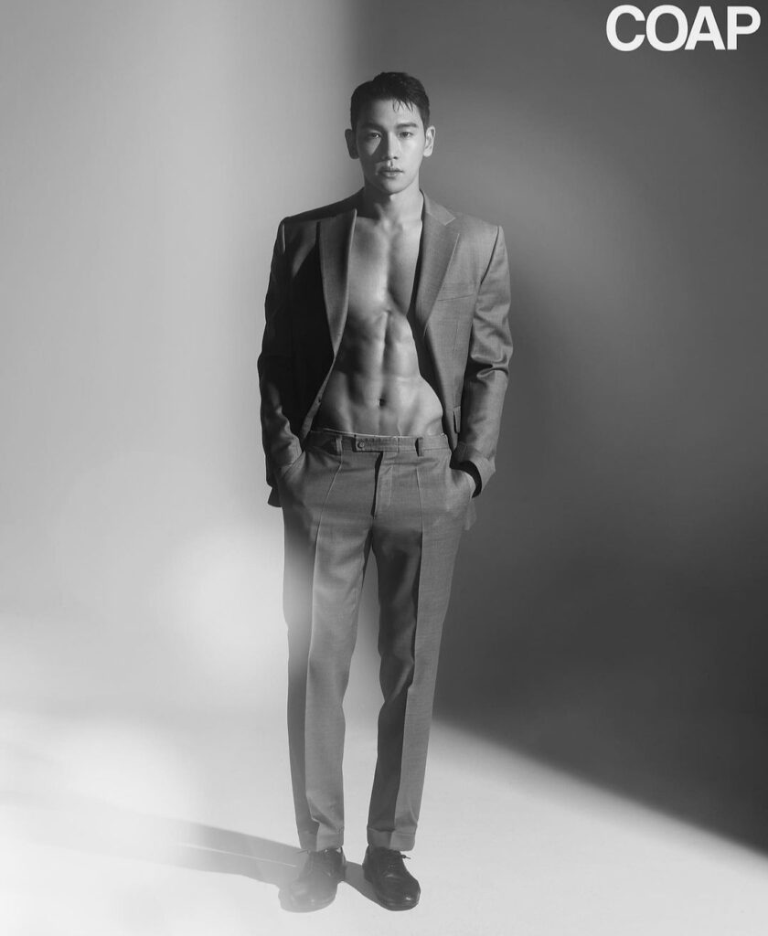 Shin Dong-woo Instagram @darricksss